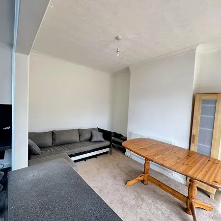 Homestay szállás Comfortable In Redfield - Easy Access Bristol
