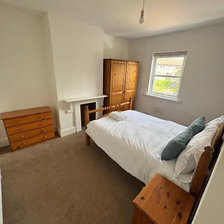 Comfortable In Redfield - Easy Access