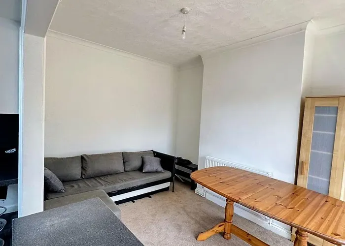 Privatunterkunft Comfortable In Redfield - Easy Access Bristol